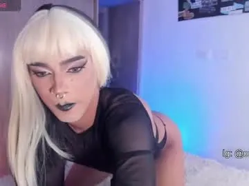 vampy__cinna — GOAL: show tits and kiss [32 tokens remaining] - The vampire from your fantasies is here online  #goth #cosplay #mistress #bigass #ebony