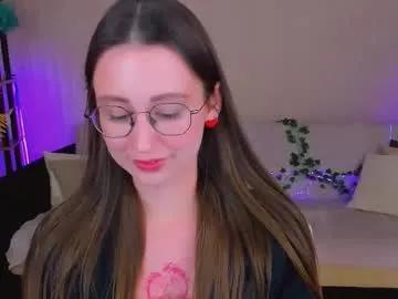 yourlovelystoryy on Chaturbate
