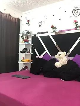 1lovelygirls on StripChat