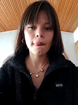 Freechat _Isabella-7 on StripChat