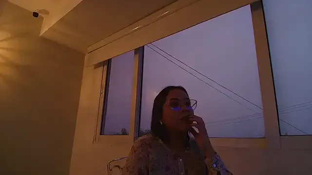 _Victoria_Collins — Masturbate with fingers + Squirt Show