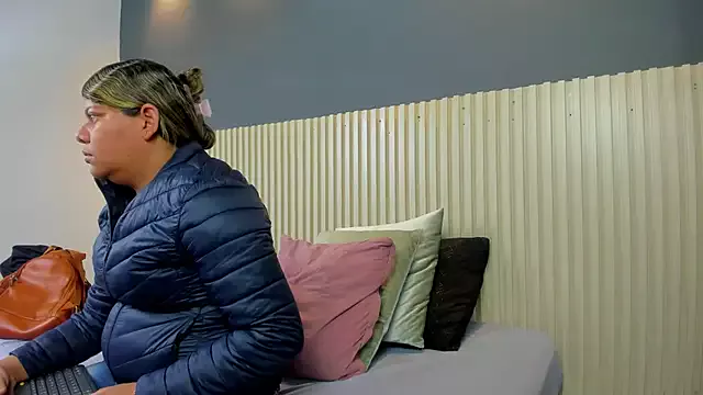 Aida-nicolle on StripChat 