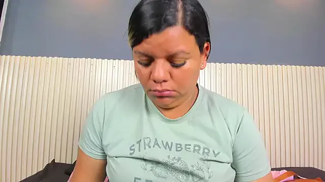 Aida-nicolle on StripChat 