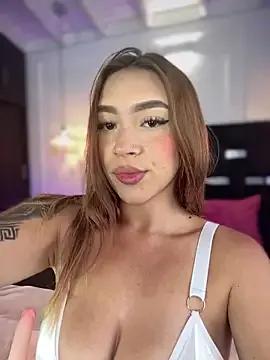 AmberAngelXXX on StripChat