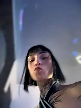 Annie_LS — Flash tits  