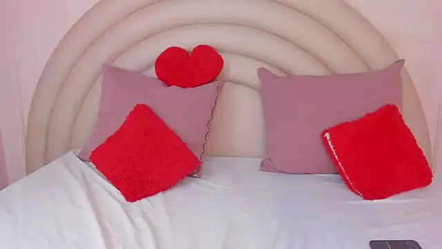 BellaaRos on StripChat 