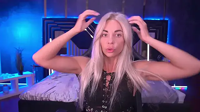 BellaRayyy on StripChat 