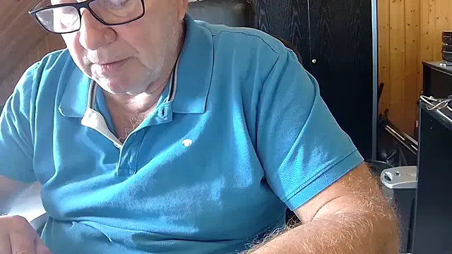 biggandybig on StripChat 