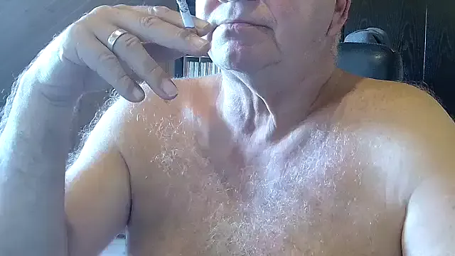 biggandybig on StripChat 