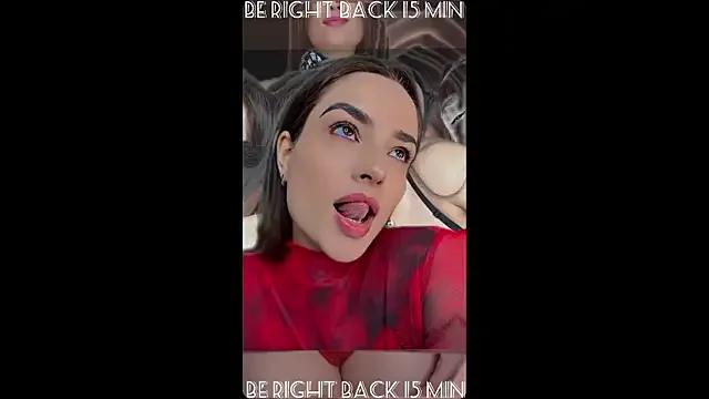 Camilla__one__ on StripChat