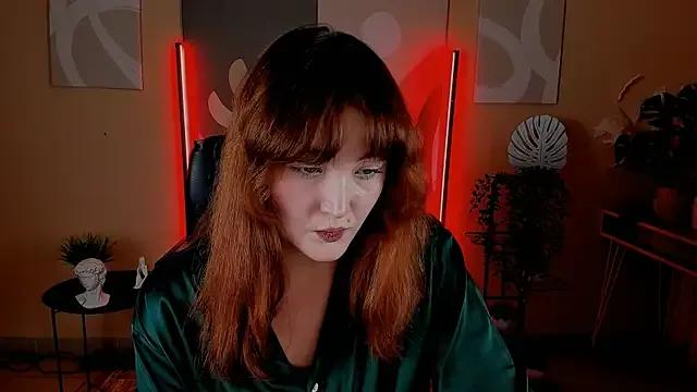 CiriceFreeman on StripChat 