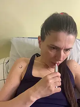 Cute_Erika — show pussy