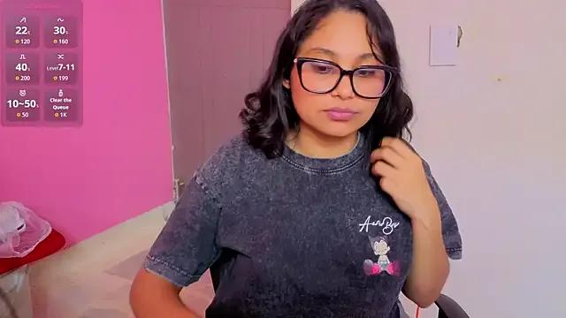 Cuteprincess21 on StripChat