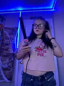 Cutiepiespanks on StripChat