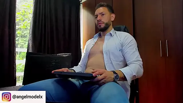 DIMITRI_MASTEER on StripChat 
