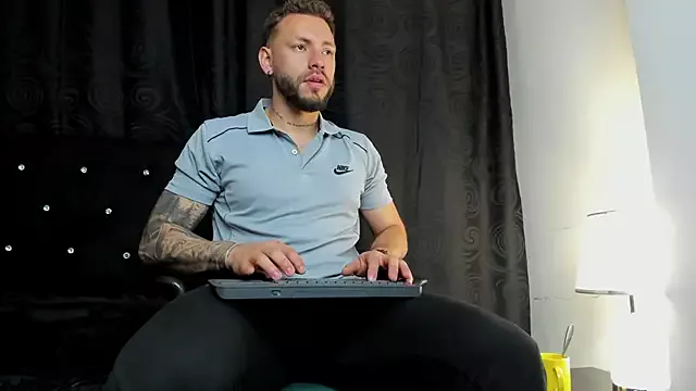 DIMITRI_MASTEER on StripChat 