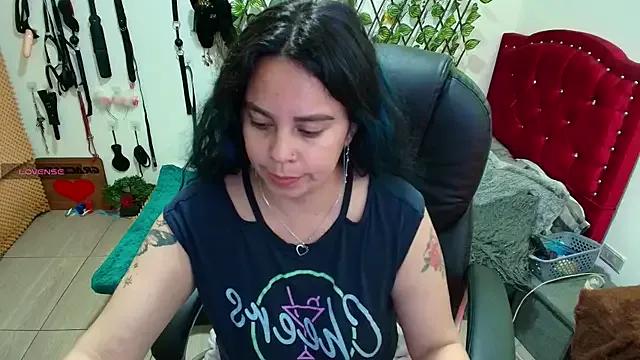 elektra_32 on StripChat 