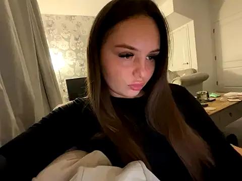 EllaStarrxxx on StripChat