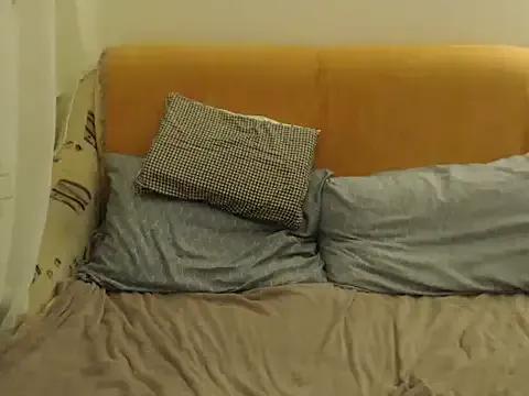 Emmatoo — showw pusy hot