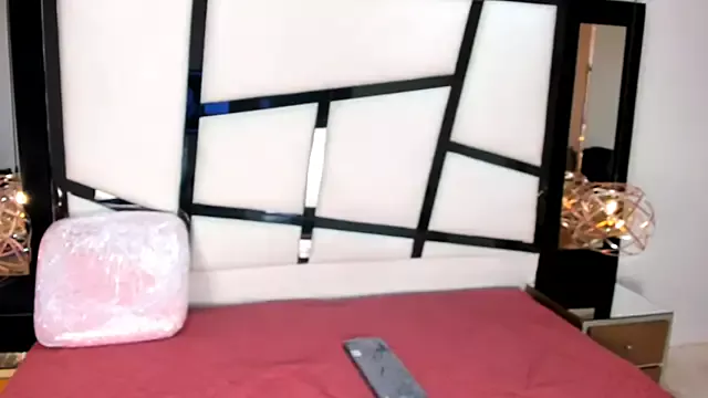 EmmaWilliam1 on StripChat 
