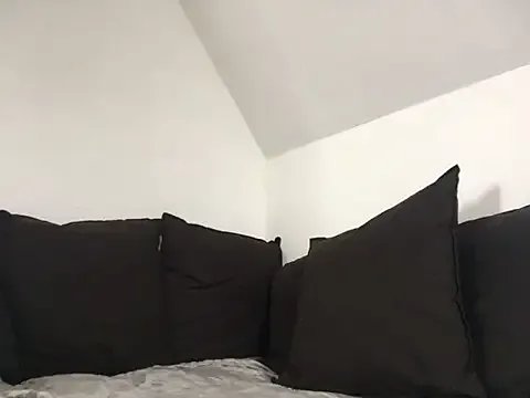 estellebby on StripChat 