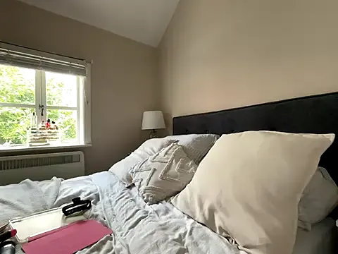 FrancescaXO — Morning fun  buzz me