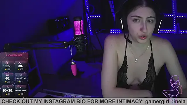 Gamergirl-Linela — LT Gets Nude Boobs + Ass Video