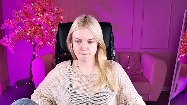 GraceGlamour — tease with eyes