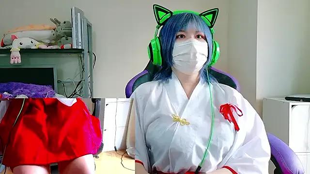 hazuki_8008 on StripChat