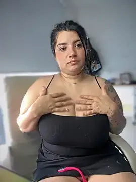 horny_roomiess — Freechat on StripChat