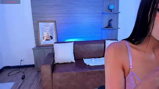 Ivaannaa_ on StripChat 