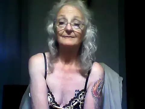 JoleneDelacroix on StripChat