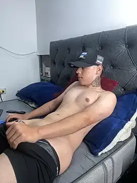 jordan_422 — dildo in my ass 