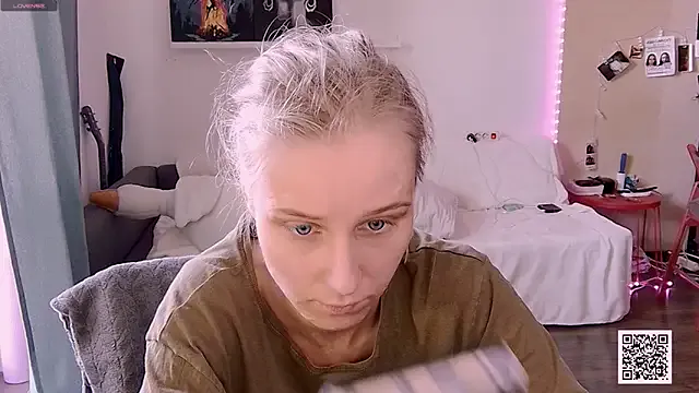 KatiKate — slap ass yin and yang