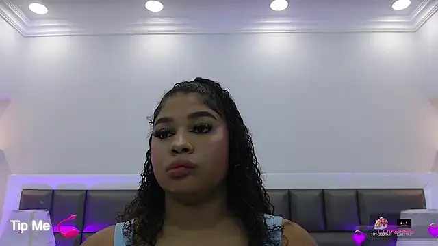 LennaEvans on StripChat 