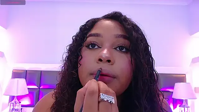 LennaEvans on StripChat 