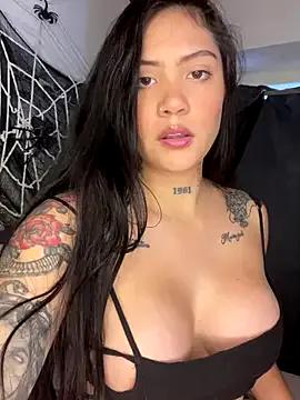 liahouses on StripChat