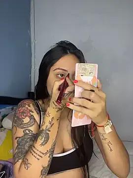 liahouses on StripChat