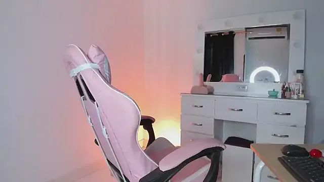 lovingdarcy_ — fuck machine 1 minute