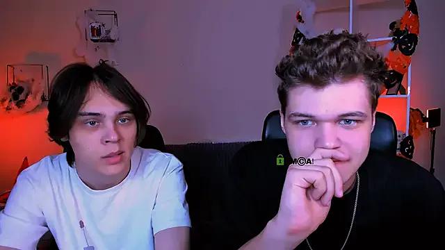 lucas_long_ — air kiss