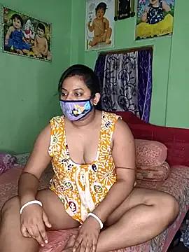 MAGGO-11 — Group on StripChat