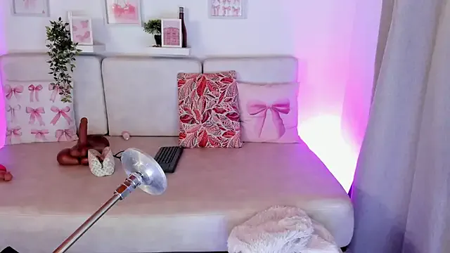 Malka_Burning — PLUG LIGHTS OIL IN ASS <3