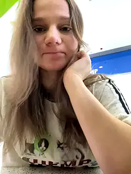 MiniVi — Lets start fuck my pussy with dildo