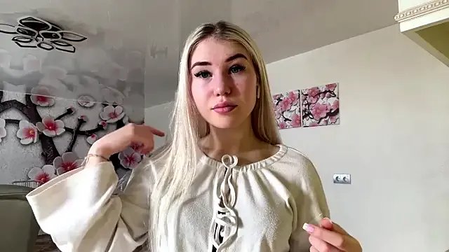 MyBabyAiko — Freechat on StripChat