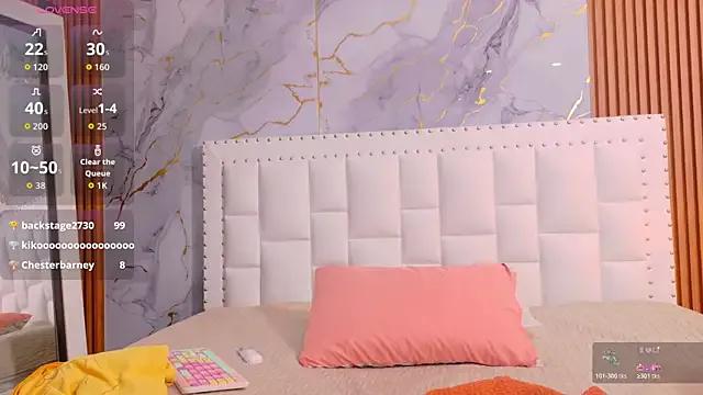 naughty_ebonyy on StripChat