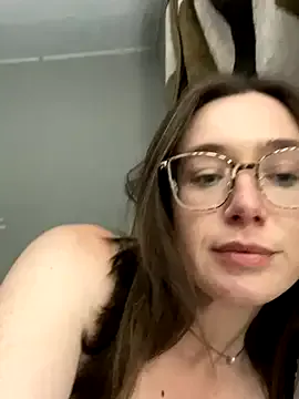 NaughtyNerdyWifey — Play with my vibrator until I cum