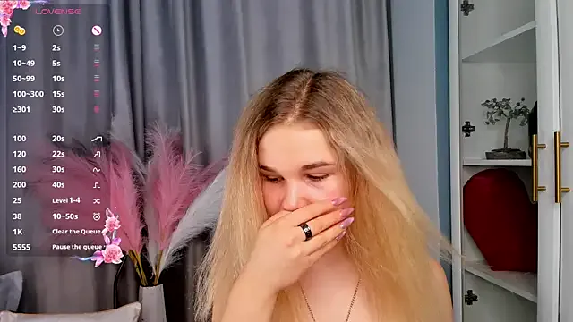 OdetteHarwick — 2 fingers in mu tught pussy