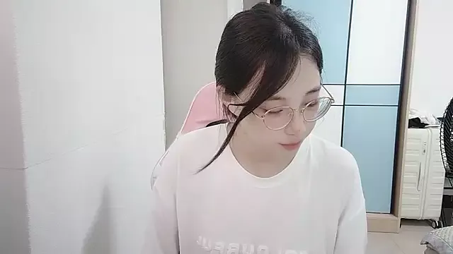 ooo___mimi on StripChat 