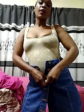 PRETTYJANE36 on StripChat