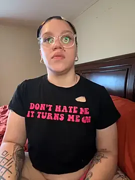 QueenNuttCollector — Make this kitty feel good